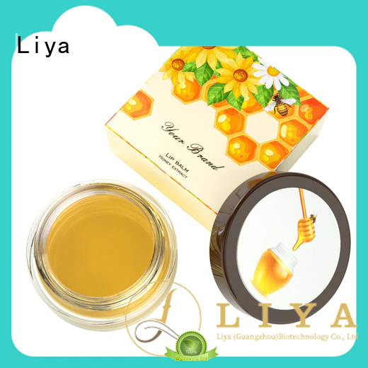 Liya beautiful lip makeup products suitable for dress up