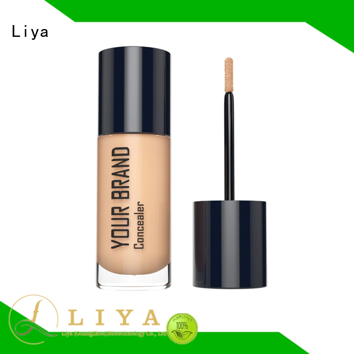 Liya Shadow highlights lasting makeup