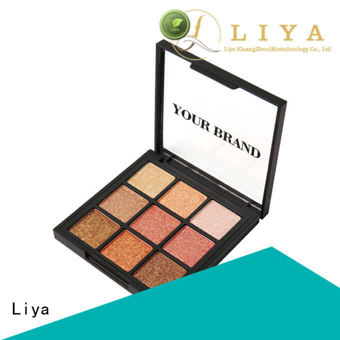 Liya easy to use eyeshadow makeup needed for make beauty